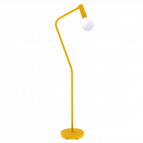 Lampe APLO de Fermob, avec pied de lampadaire, Miel