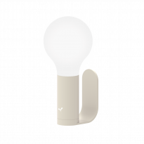 Lampe APLO de Fermob, avec support applique murale, Gris argile