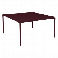 Table CALVI de Fermob, 140 x 140 cm, Cerise noire