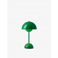 Lampe portable et rechargeable FLOWERPOT VP9 de &Tradition, Signal green