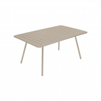 Table rectangulaire confort 6 LUXEMBOURG de Fermob, couleur muscade