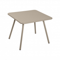 Table LUXEMBOURG KID 57 x 57 de Fermob, Muscade