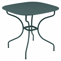 Table carronde OPÉRA + de Fermob, 82 x 82 cm, Gris orage
