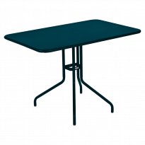 Table rabattable PÉTALE de Fermob 110 cm, bleu acapulco