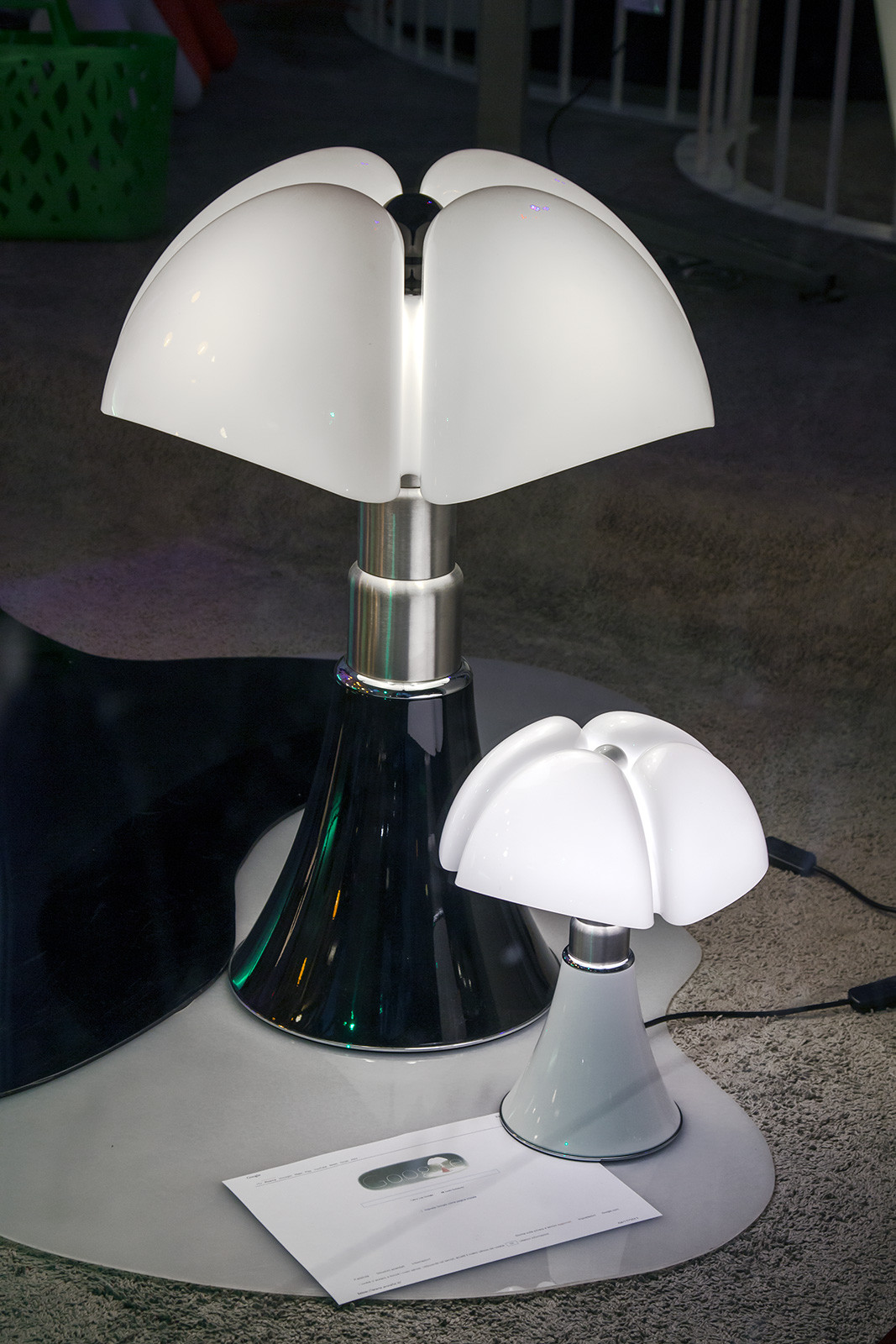 Lampe à poser, baladeuse MINI PIPISTRELLO SANS FIL, Marron foncé, LED,  Ø27cm, H35cm - Martinelli Luce - Luminaires Nedgis