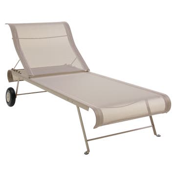 Bain de soleil pliant DUNE de Fermob muscade Bain de soleil pliant DUNE de Fermob muscade
