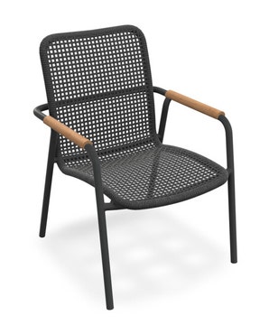 Fauteuil de repas extérieur EGINE, Accoudoirs teck, Structure graphite, Cordage noir Fauteuil de repas extérieur EGINE, Accoudoirs teck, Structure graphite, Cordage noir