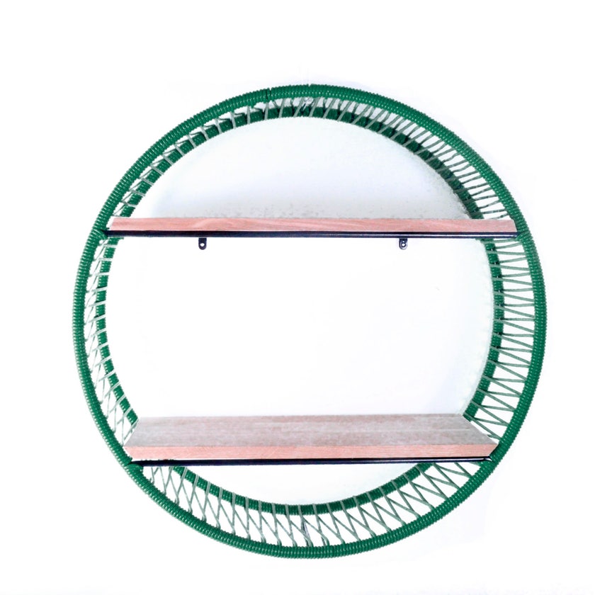 Étagère SONIX Ø.72 cm de Boqa, Structure noire, Vert sauge Étagère SONIX Ø.72 cm de Boqa, Structure noire, Vert sauge