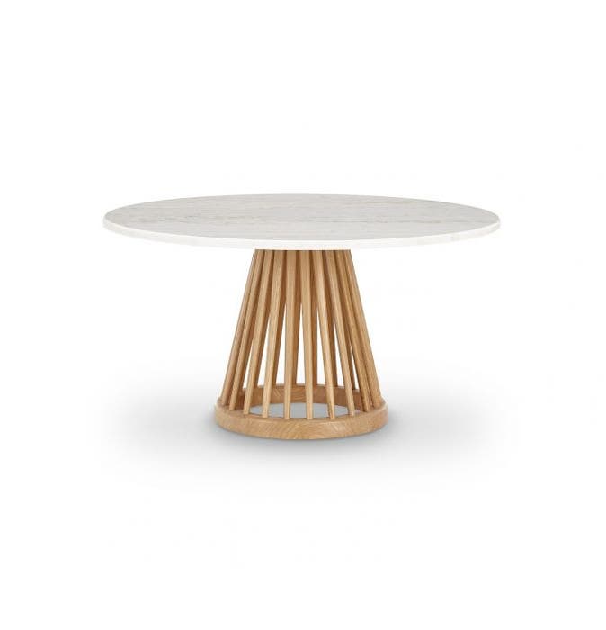TABLE BASSE FAN Ø 90 cm, Piètement naturel, Plateau marbre blanc de TOM DIXON