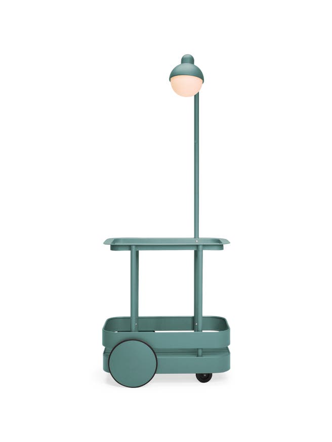 Desserte avec lampadaire JOLLYTROLLEY de Fatboy, Dark Sage Desserte avec lampadaire JOLLYTROLLEY de Fatboy, Dark Sage
