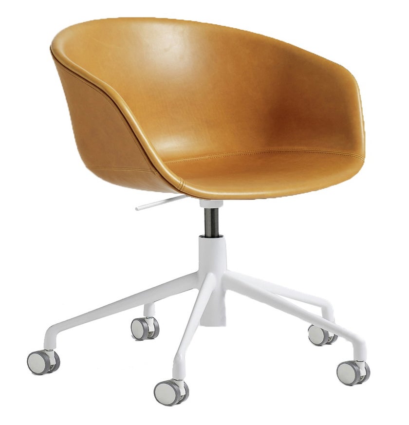 Fauteuil AAC53 de Hay, Piétement en aluminium teinté blanc, Sense cognac
