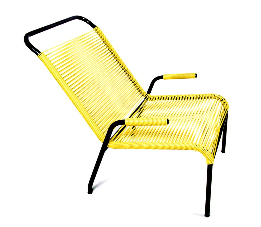 Fauteuil BRAZZA de Boqa, Jaune moutarde, Structure noire Fauteuil BRAZZA de Boqa, Jaune moutarde, Structure noire