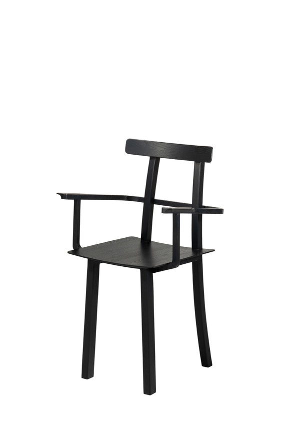 Fauteuil de table NERVOSA de Woak, Chêne teinté noir Fauteuil de table NERVOSA de Woak, Chêne teinté noir
