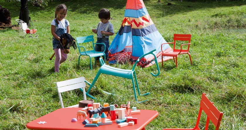 Fauteuil LUXEMBOURG KID de Fermob, Orange confite Fauteuil LUXEMBOURG KID de Fermob, Orange confite