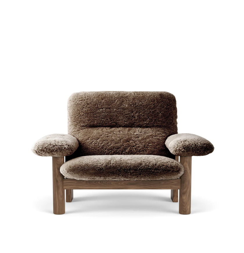Fauteuil lounge BRASILIA Sheepskin, Structure en noyer , Sheepskin sahara