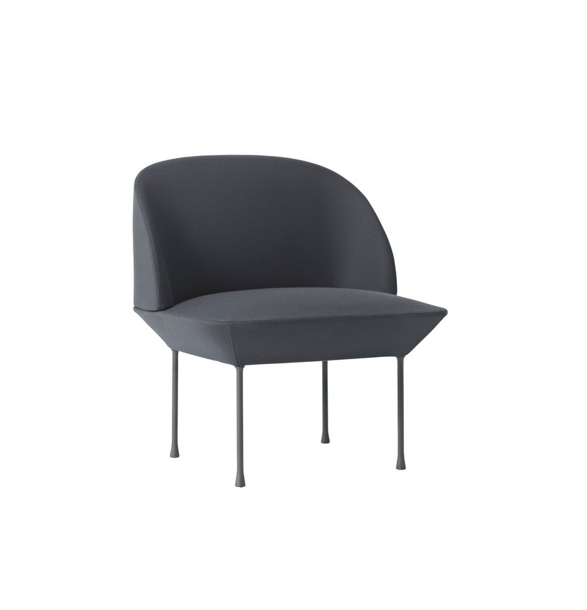 Fauteuil lounge OSLO de Muuto, Steelcut 180 Dark Grey