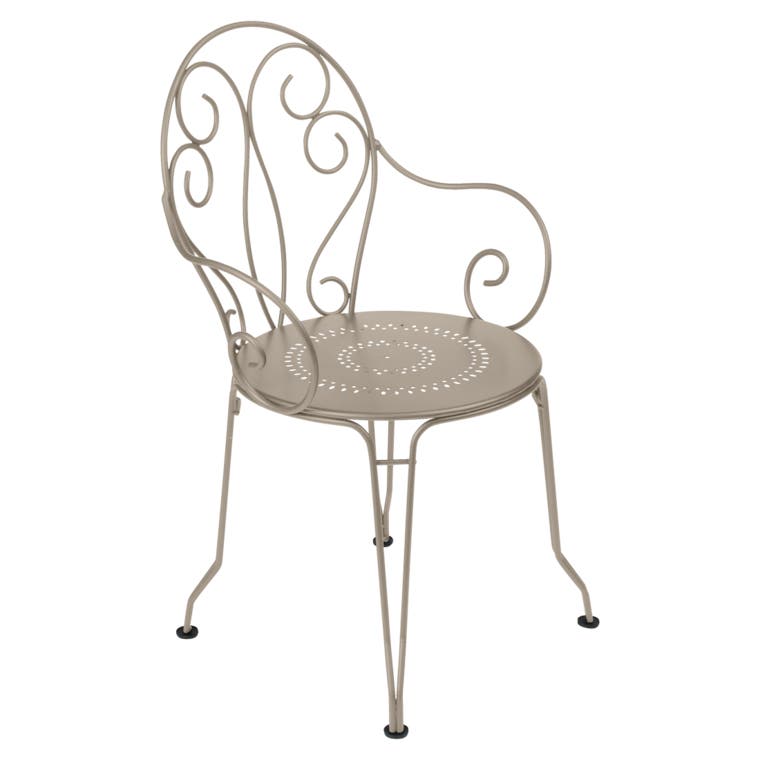 Fauteuil MONTMARTRE de Fermob muscade Fauteuil MONTMARTRE de Fermob muscade