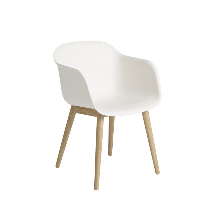 Fauteuil FIBER piétement bois de Muuto, Chêne blanc