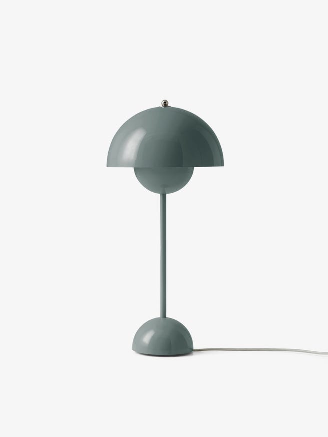 Lampe à poser FLOWERPOT VP3 de &Tradition, Stone blue Lampe à poser FLOWERPOT VP3 de &Tradition, Stone blue