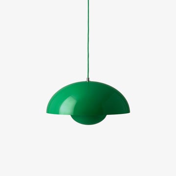Suspension FLOWERPOT VP7 de &Tradition, Signal green