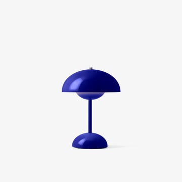 Lampe portable et rechargeable FLOWERPOT VP9 de &Tradition, Bleu cobalt