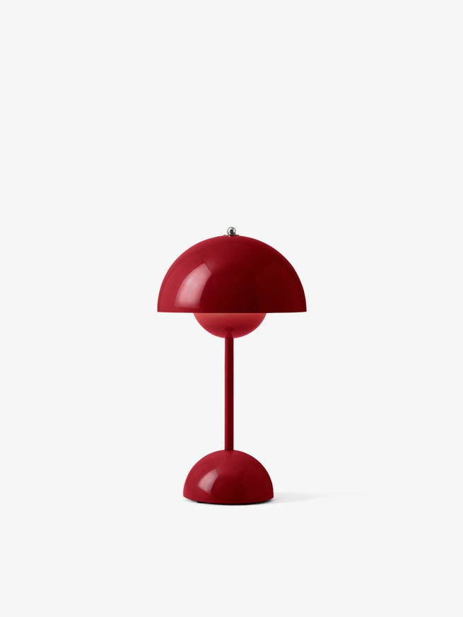 Lampe portable et rechargeable FLOWERPOT VP9 de &Tradition, Vermilion Red Lampe portable et rechargeable FLOWERPOT VP9 de &Tradition, Vermilion Red