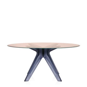 Table SIR GIO de Kartell, Pieds fumé, Rose poudré