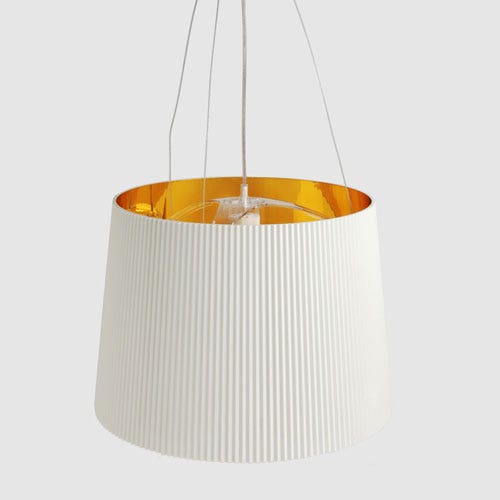 SUSPENSION GE OPAQUE OPAQUE BLANC / INTERIEUR DORE de KARTELL SUSPENSION GE OPAQUE OPAQUE BLANC / INTERIEUR DORE de KARTELL