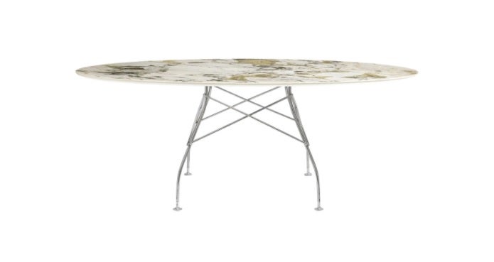 Table ovale GLOSSY de Kartell, Structure acier chromé, Plateau Symphonie Table ovale GLOSSY de Kartell, Structure acier chromé, Plateau Symphonie