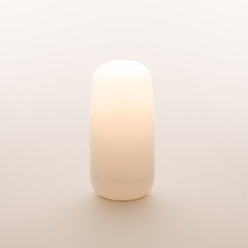 Lampe à poser GOPLE PORTABLE de Artemide, Diffuseur blanc Lampe à poser GOPLE PORTABLE de Artemide, Diffuseur blanc