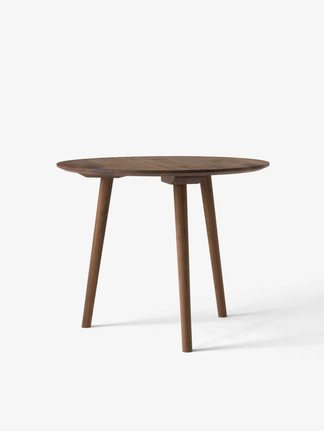 Table IN BETWEEN SK3de &Tradition, D.90, Noyer Table IN BETWEEN SK3de &Tradition, D.90, Noyer