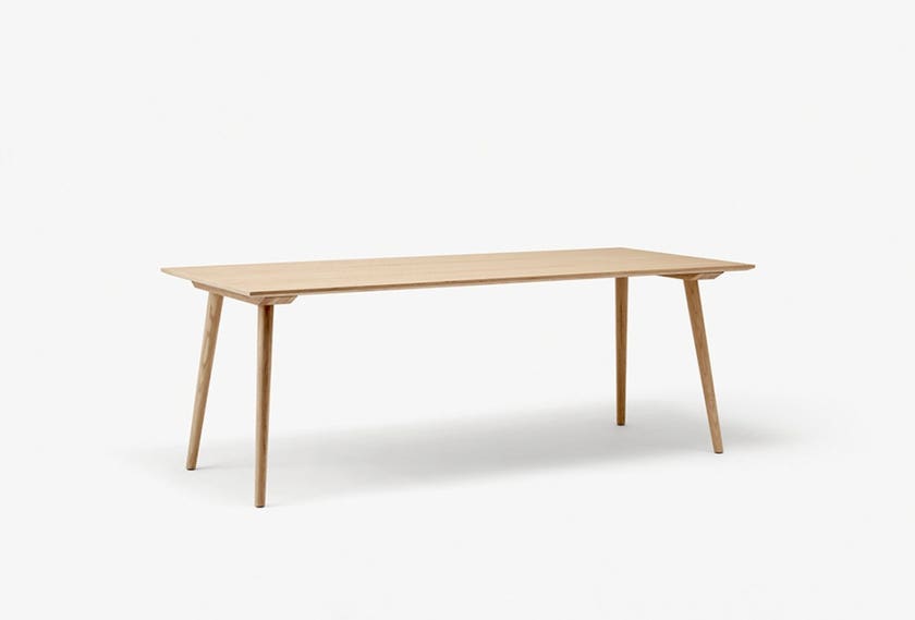 Table IN BETWEEN SK5 de &TRADITION, Cleared laquered oak Table IN BETWEEN SK5 de &TRADITION, Cleared laquered oak