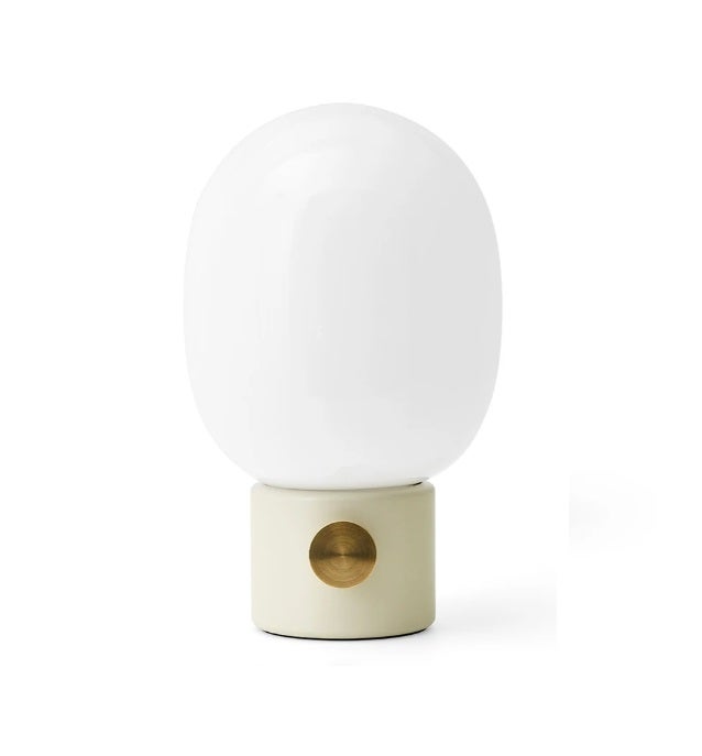 Lampe JWDA de Audo Copenhagen, Blanc albâtre Lampe JWDA de Audo Copenhagen, Blanc albâtre