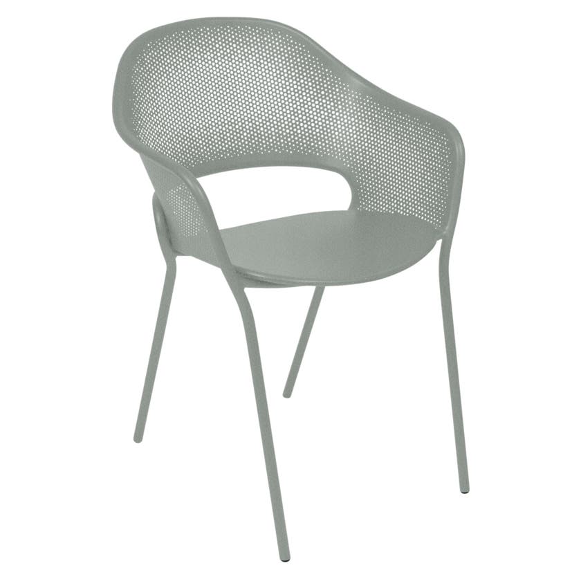 Fauteuil KATE de Fermob, Gris lapilli Fauteuil KATE de Fermob, Gris lapilli