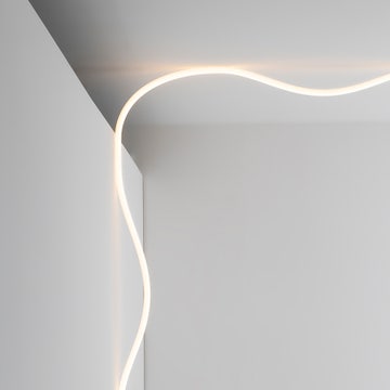 Suspension LA LINEA 2.5 d'Artemide, avec driver 0-10V IP65 Suspension LA LINEA 2.5 d'Artemide, avec driver 0-10V IP65