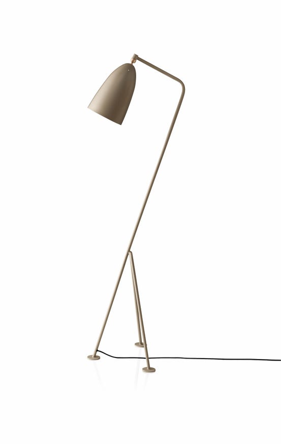 Lampadaire Gräshoppa de Gubi, Gris chaud Lampadaire Gräshoppa de Gubi, Gris chaud