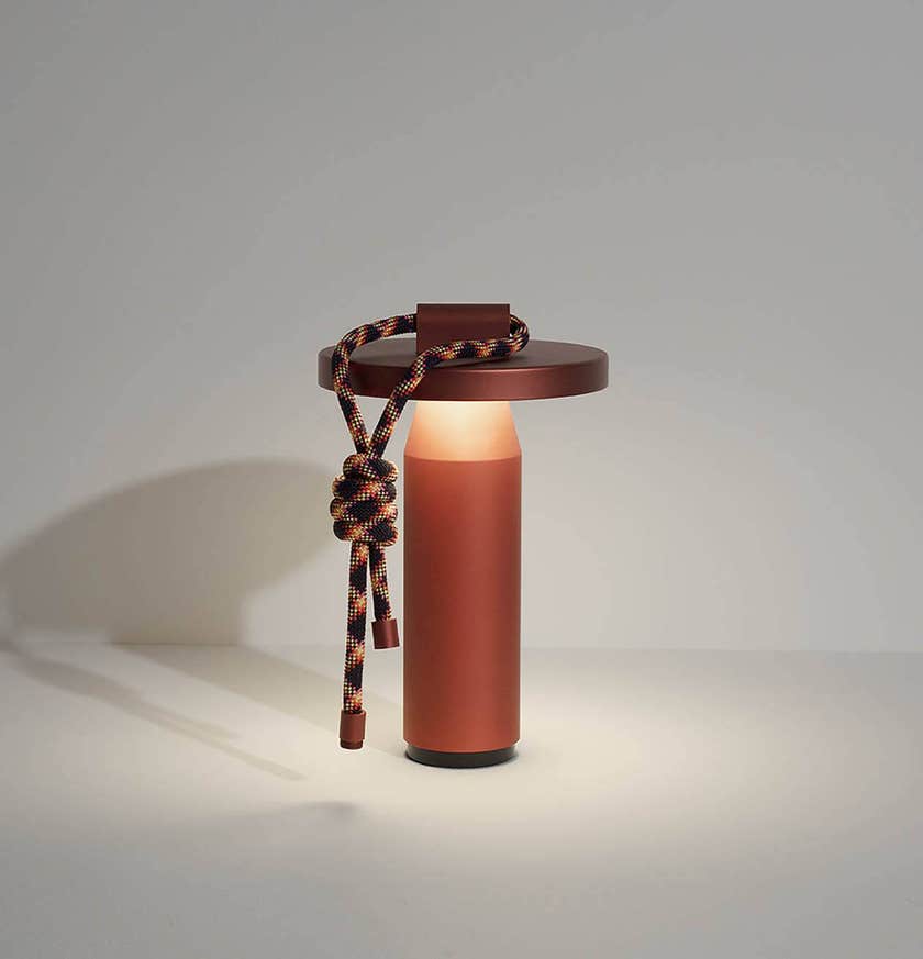 Lampe portable QUASAR de Petite Friture, Sienne Naturelle