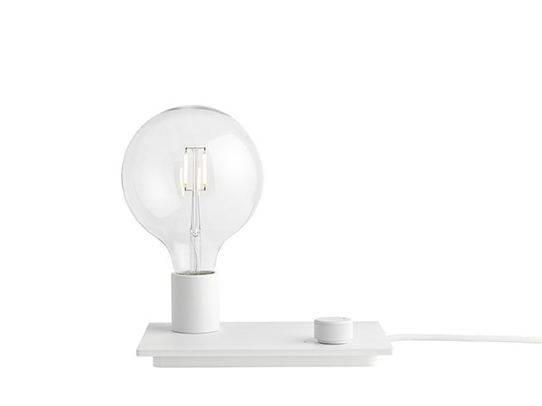 Lampe à poser CONTROL de Muuto, Blanc Lampe à poser CONTROL de Muuto, Blanc
