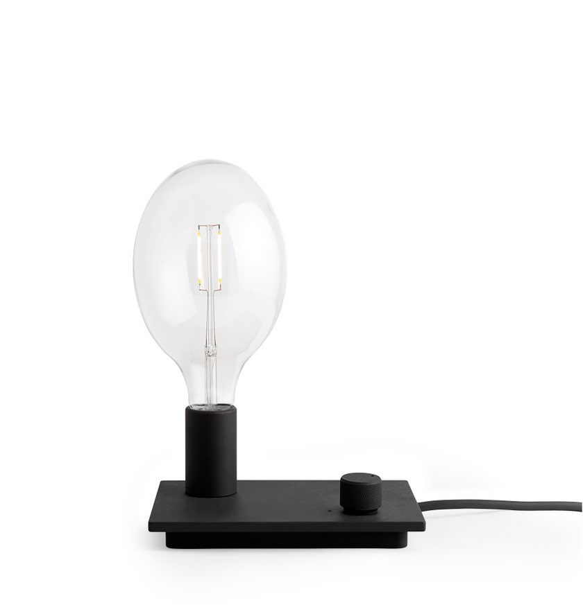 Lampe à poser CONTROL de Muuto, Noir