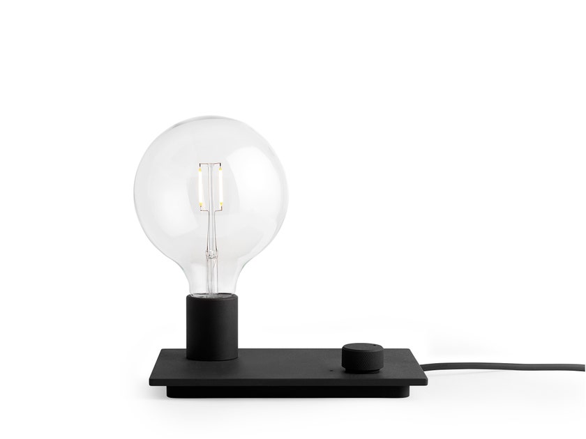 Lampe à poser CONTROL de Muuto, Noir Lampe à poser CONTROL de Muuto, Noir