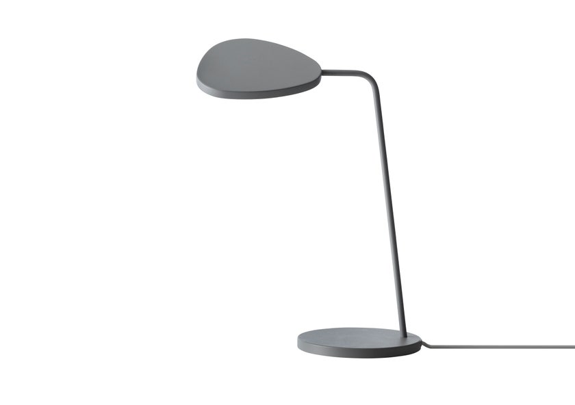 Lampe à poser LEAF de Muuto, Gris Lampe à poser LEAF de Muuto, Gris