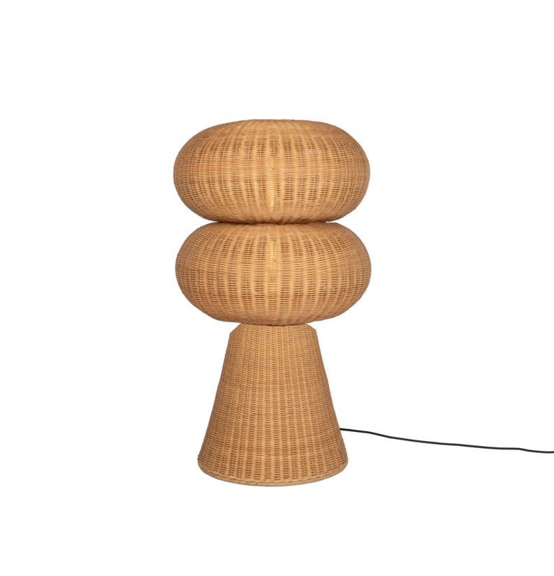 Lampe sur pieds en rotin BILL SMALL