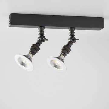 Spot orientable LILLEY RAIL 900mm avec 4 spots de Nautic, Bronze patiné foncé Spot orientable LILLEY RAIL 900mm avec 4 spots de Nautic, Bronze patiné foncé
