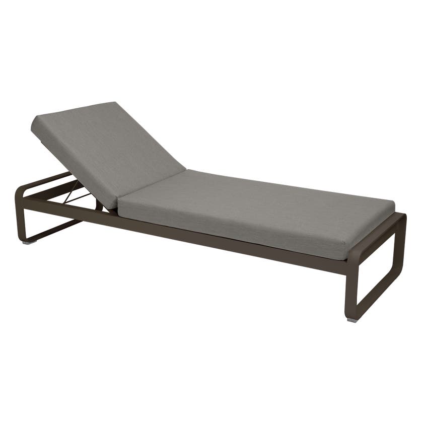 Lit de soleil BELLEVIE de Fermob, Tonka, Coussin Taupe grisé Lit de soleil BELLEVIE de Fermob, Tonka, Coussin Taupe grisé