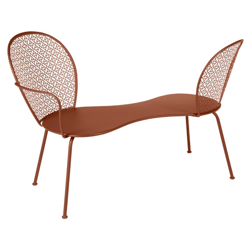 Banquette Conversation LORETTE de Fermob, Ocre rouge Banquette Conversation LORETTE de Fermob, Ocre rouge