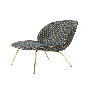 Fauteuil lounge BEETLE avec pieds en laiton de Gubi, Motifs