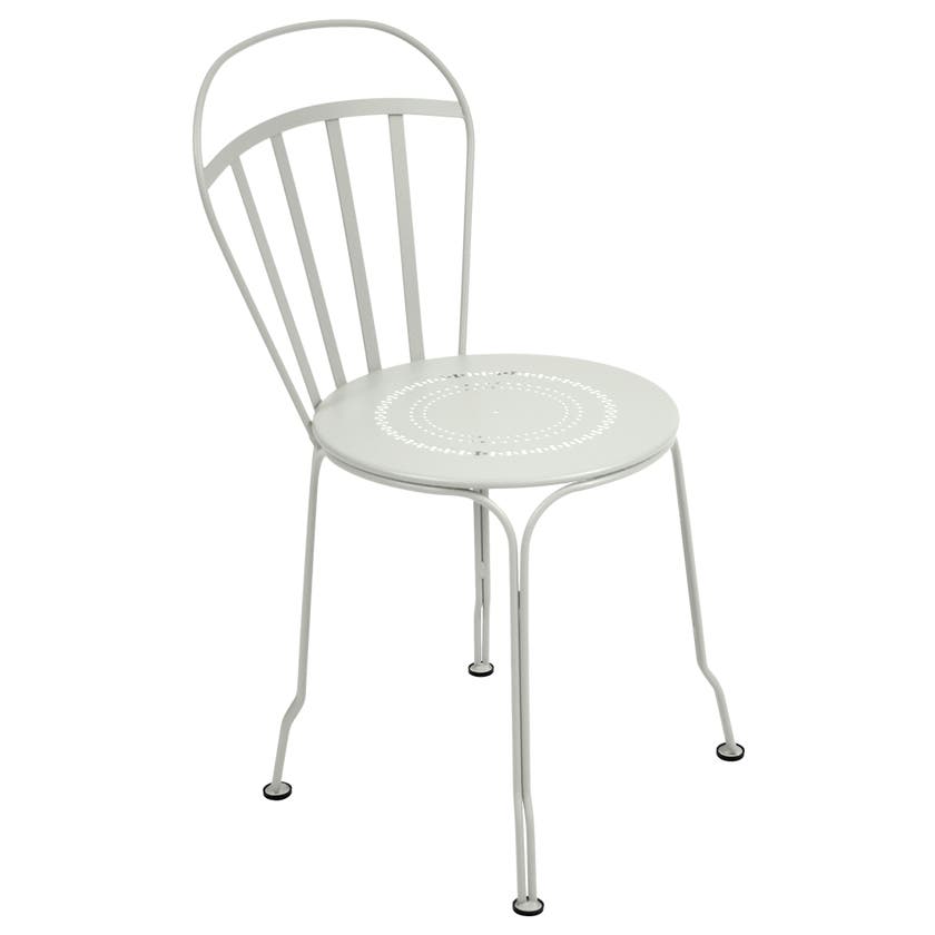 Chaise LOUVRE de Fermob, Gris argile Chaise LOUVRE de Fermob, Gris argile