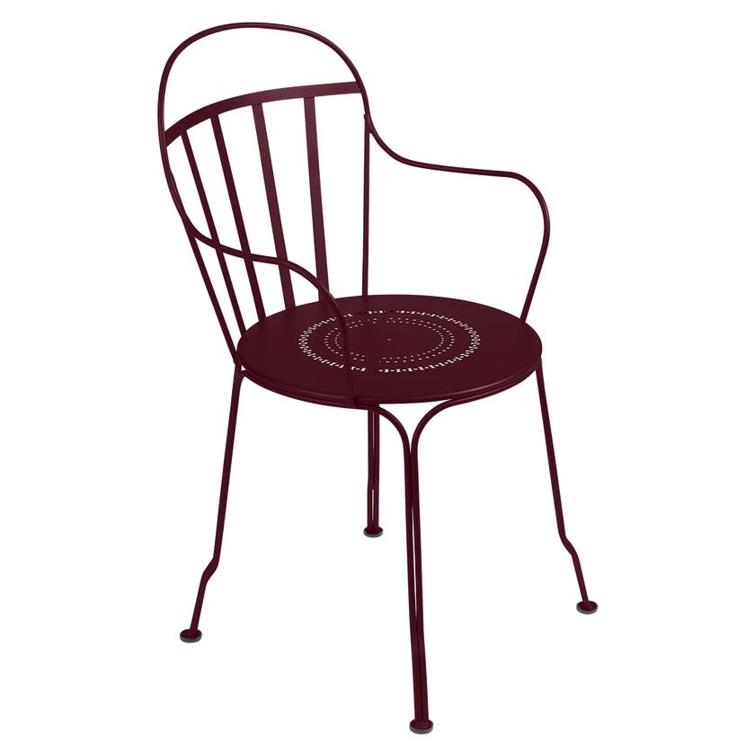 Fauteuil LOUVRE de Fermob, Cerise noire Fauteuil LOUVRE de Fermob, Cerise noire