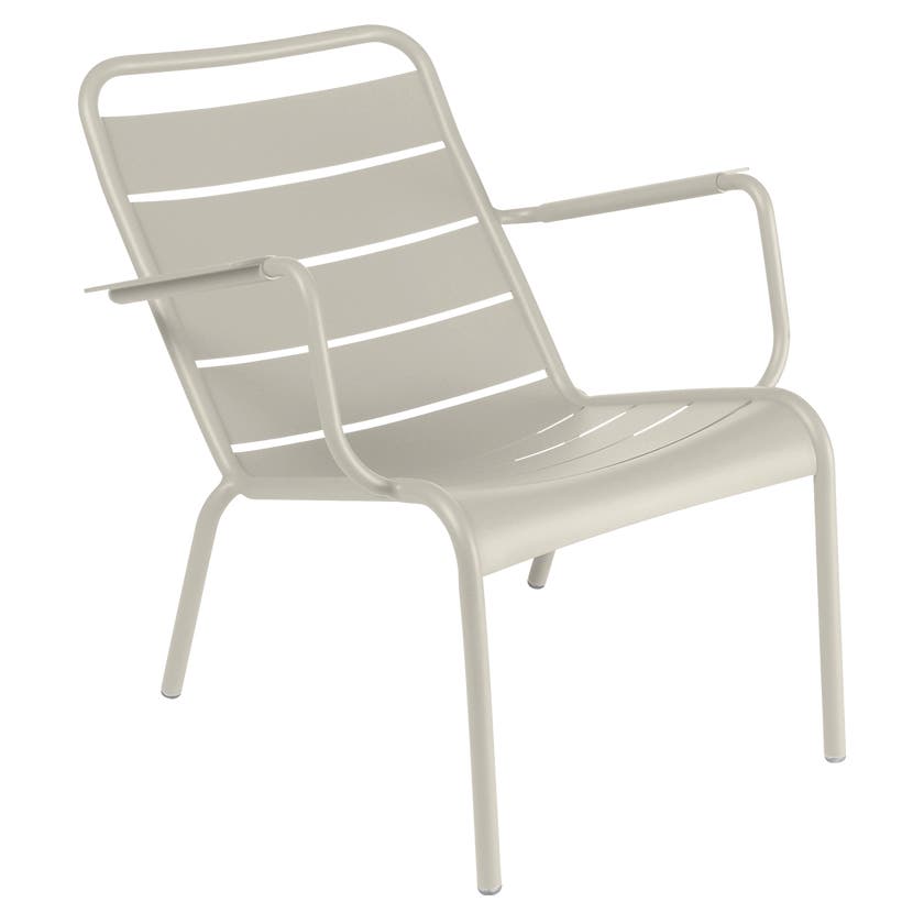 Fauteuil bas LUXEMBOURG de Fermob, Gris argile Fauteuil bas LUXEMBOURG de Fermob, Gris argile