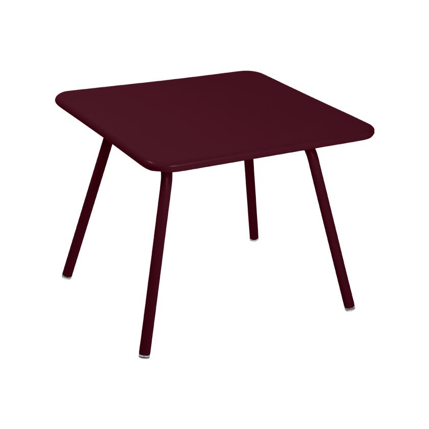 Table LUXEMBOURG KID de Fermob, 57 x 57 cm, Cerise noire Table LUXEMBOURG KID de Fermob, 57 x 57 cm, Cerise noire